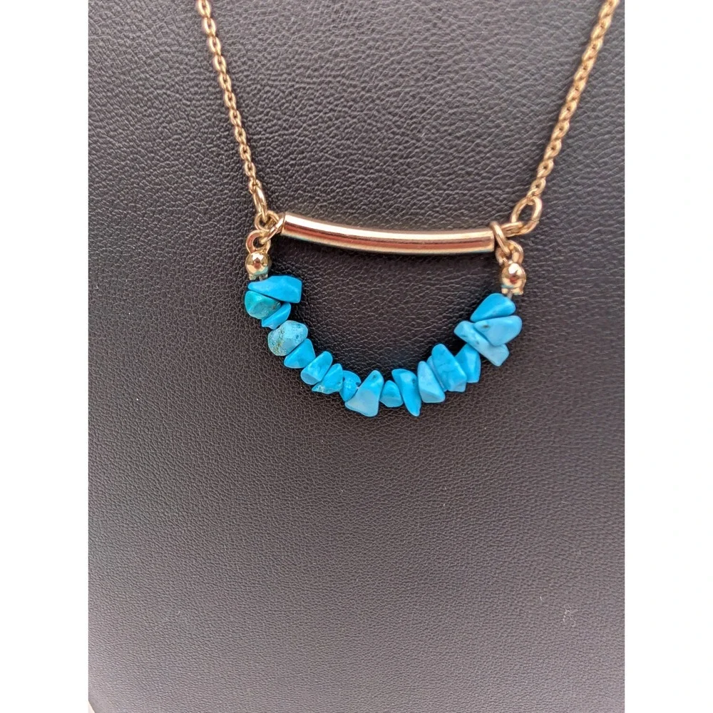 Gold Tone Turquoise Chip Curved Bar Pendant Necklace Minimalist Dainty Boho